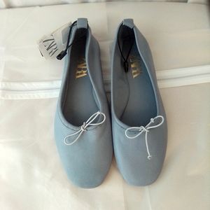 Zara size 7.5 baby blue leather ballet flats